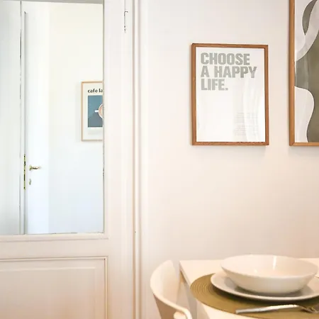 Downtown - With A Cozy Terrace